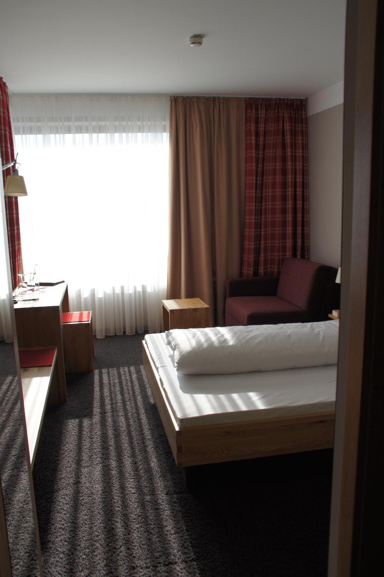 Hotel Linde Guenzburg Room photo